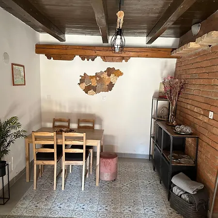 Szazholdas Pagony Vendeghaz Appartement